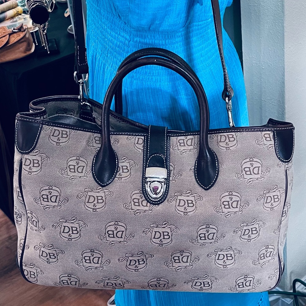 Dooney & Bourke large satchel bag